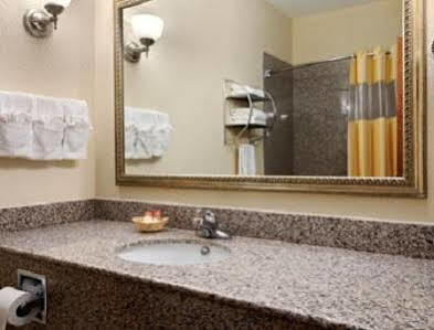 Days By Wyndham Hotel